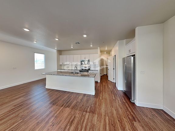 5th image of 322 Palazza Reserve Pl