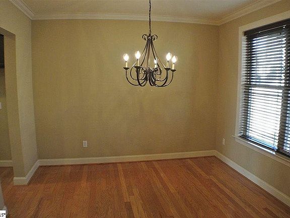 4th image of 216 Catskill Dr