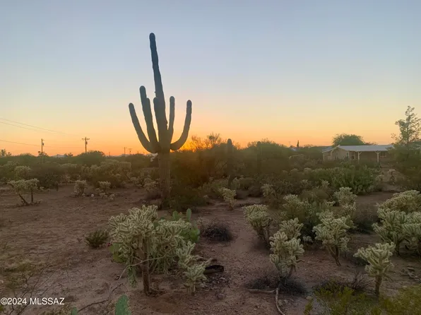 10640 W Anthony Dr, Tucson, AZ 85743