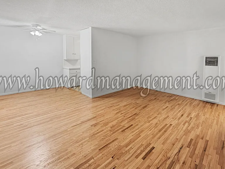 1405 Barry — Photo 4