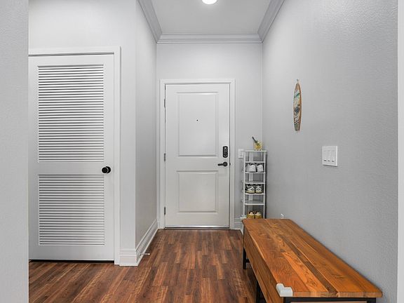 5th image of 13024 Union Ave Unit 401