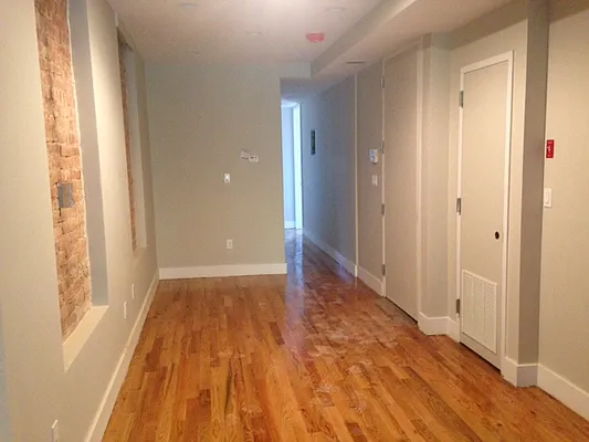 Rented by Premier Metro Realty Corp | media 15