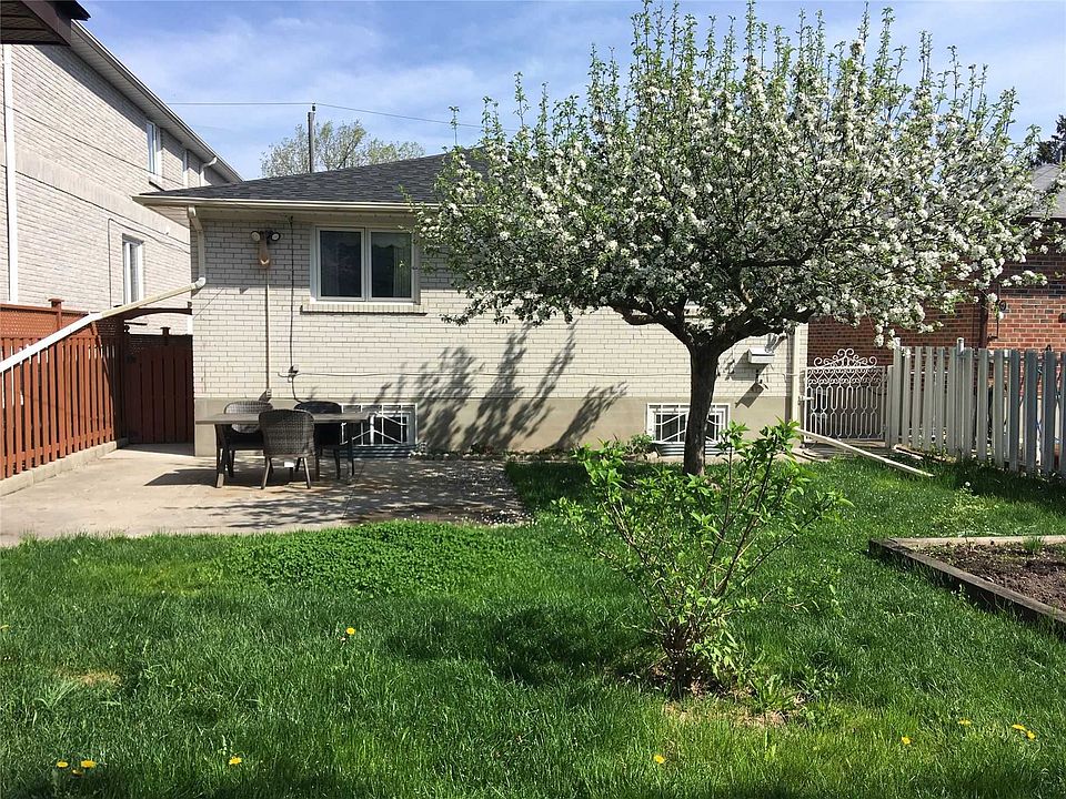 2nd image of 277 Hounslow Ave