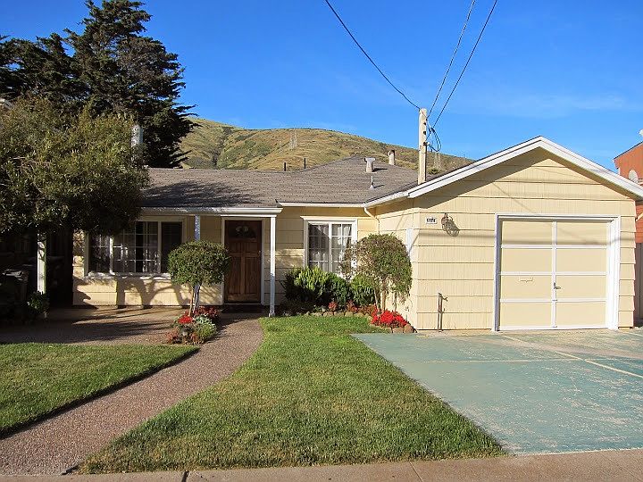 1st image of 512 Larch Ave