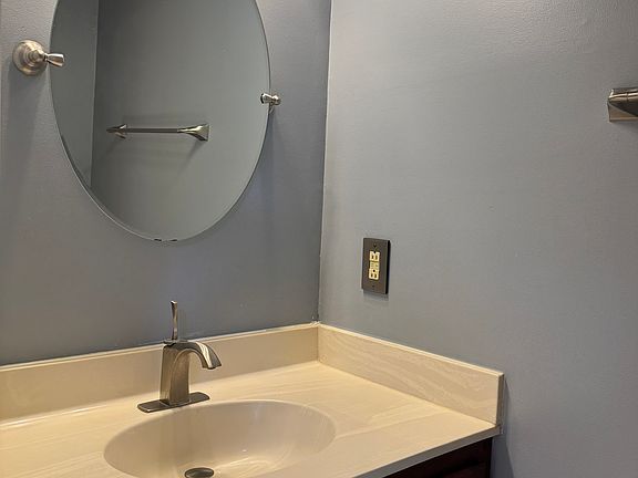 5th image of 7129 Tolliver St #7129
