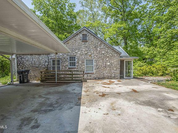 5th image of 5028 Jacksboro Pike