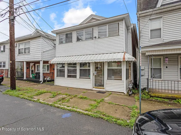 37 Pine St, Pittston, PA 18640