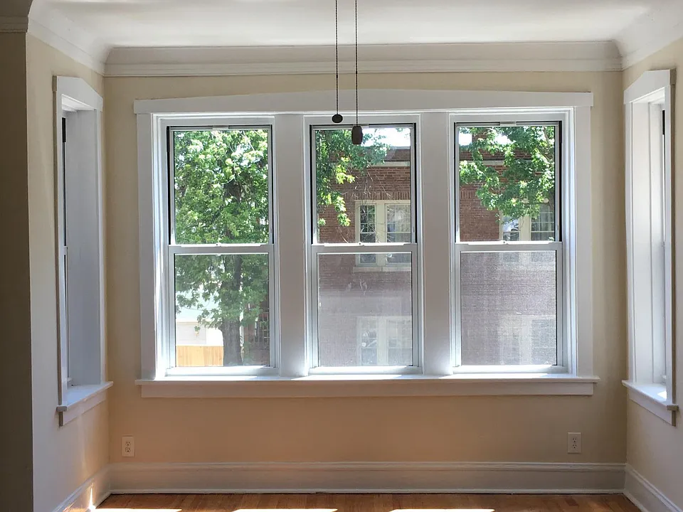 3116 W Belle Plaine Ave #2