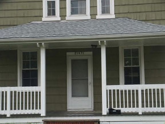 3rd image of 21471 North St