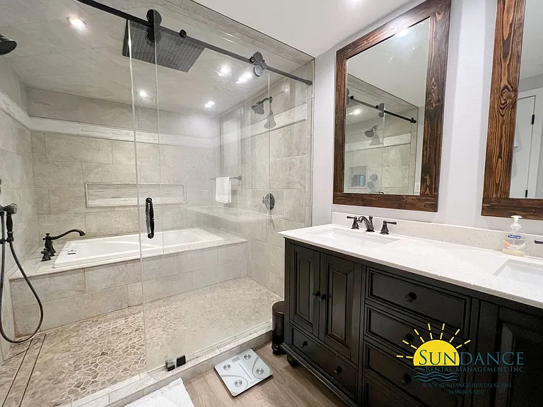 132 Sotir St NW — Photo 14