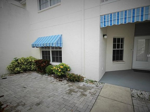 3rd image of 11425 Shipwatch Ln APT 1814