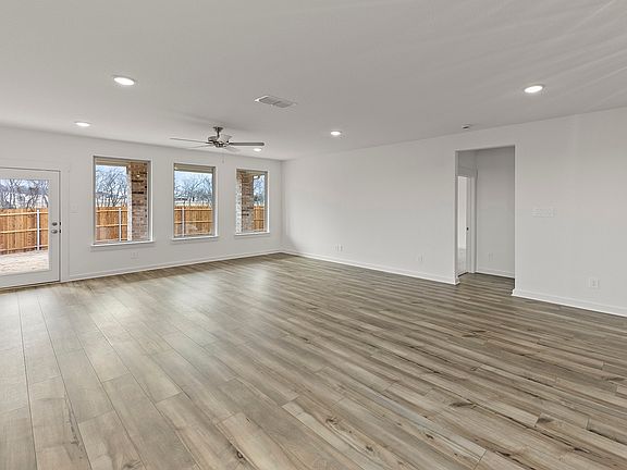 7th image of this home