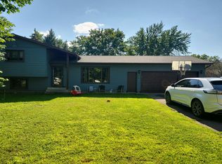 831 Cummings Ln, Saint Cloud, MN 56301