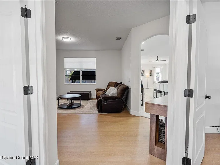 356 Olster St SW — Photo 6