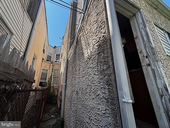 4th image of 217 N 59th St
