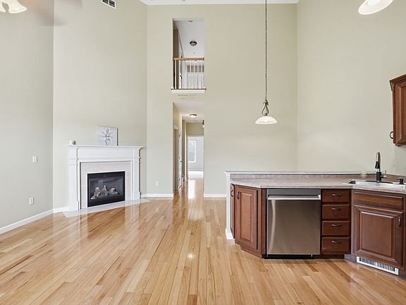 2nd image of 166 Brookfield Ln #166