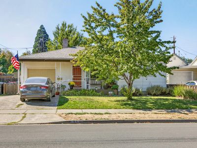 912 S Holly St, Medford, OR, 97501
