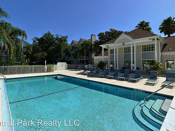 3rd image of 850 S Tamiami Trl APT 825