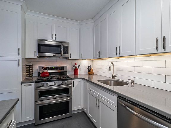 3rd image of 70-31 108th St #2J