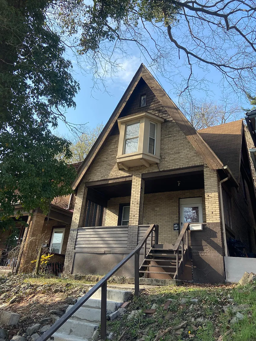 429 Bausman St photo 1