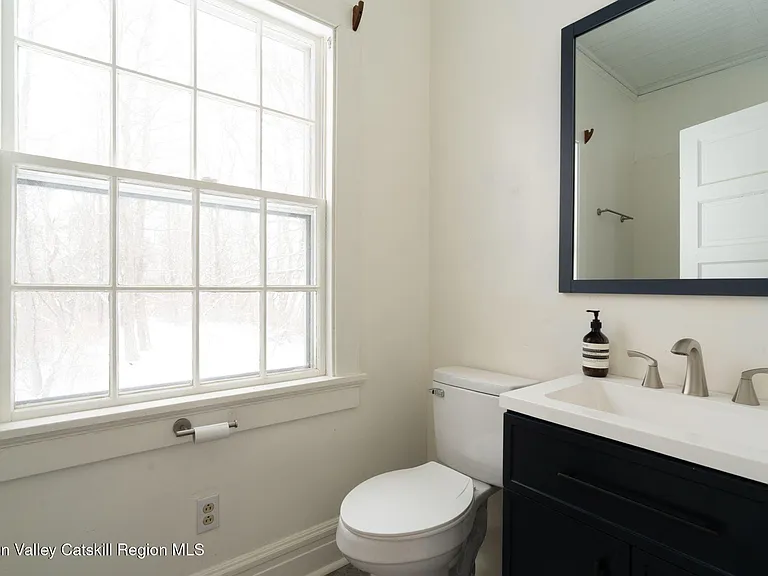 56 Willowdale Farm Rd #CARRIAGE HOUSE — Photo 12