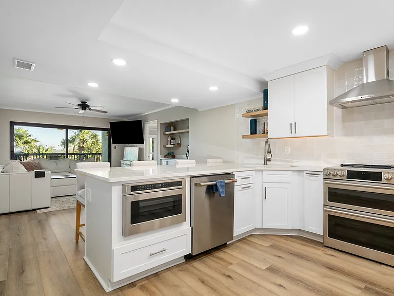 3200 Gulf Blvd #208 — Photo 9
