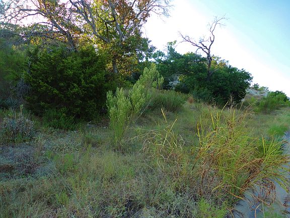 2nd image of 3505 Shoreline Dr