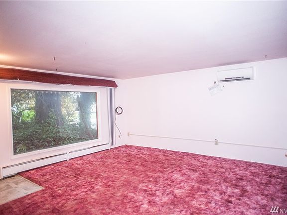 3rd image of 112 E Lovett St