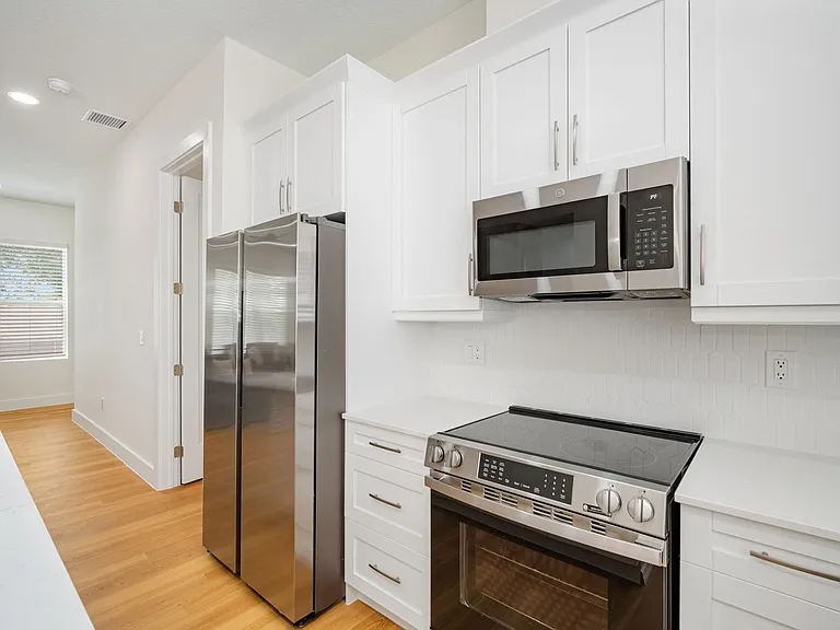 13614 N 22nd St #101 — Photo 17