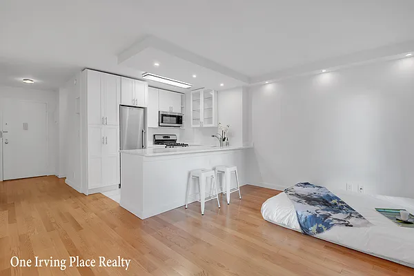 Rented by One Irving Place Realty | media 3