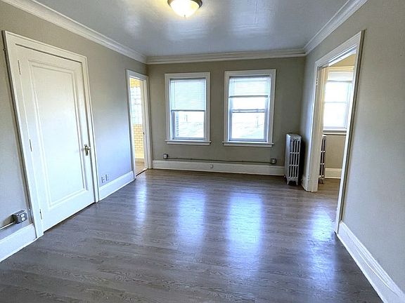 3rd image of 920-928 N 15th St #920-11