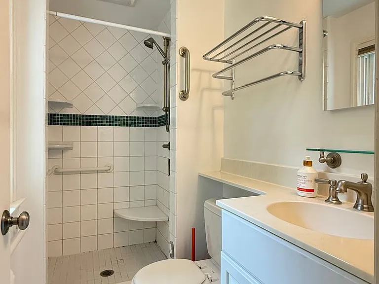 5200 Massachusetts Ave — Photo 16