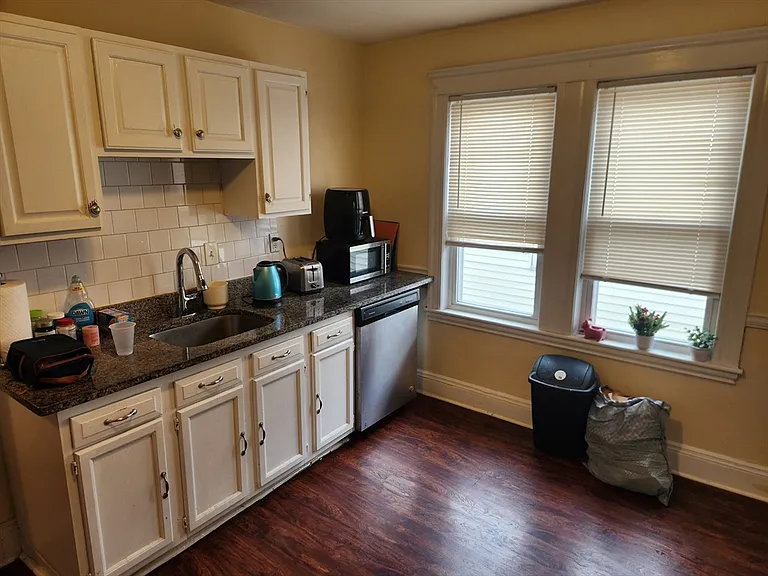 691 River St #6 — Photo 5