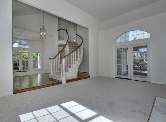 4th image of 1065 Carson Dr