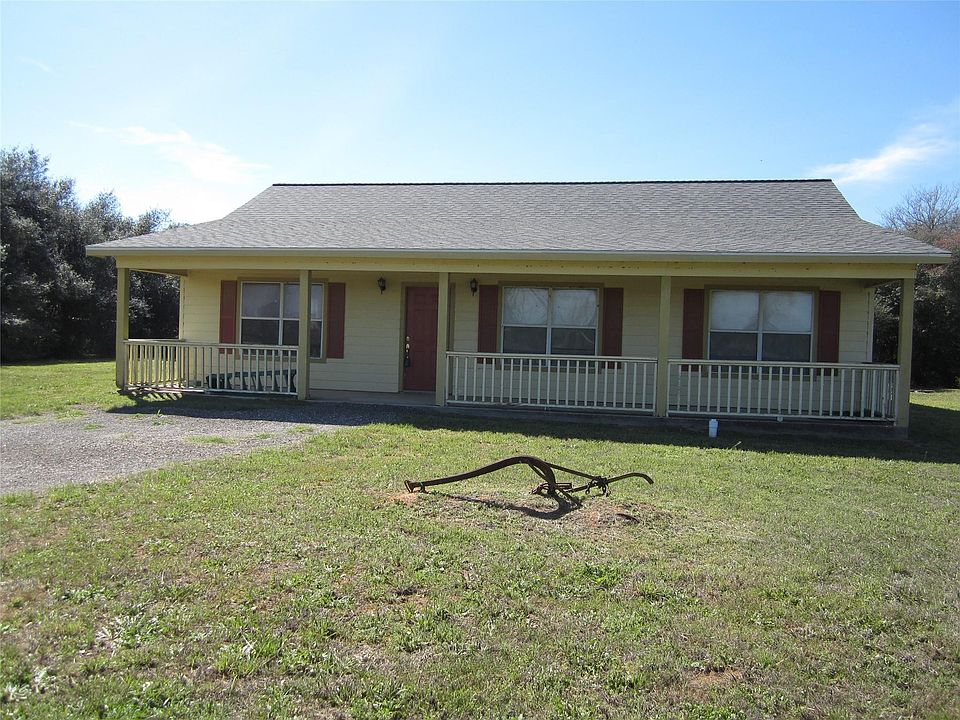 1st image of 20697 Pierceall Rd