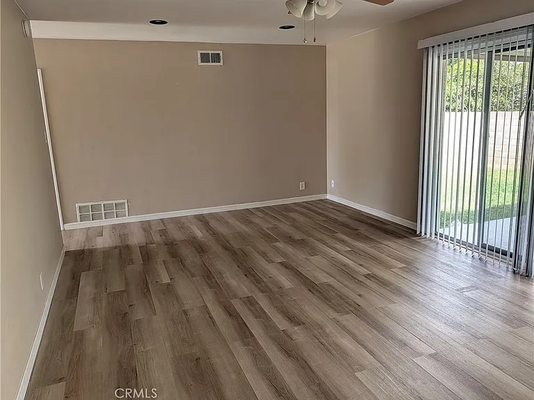 8641 Garfield St — Photo 8