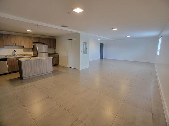 4th image of 6001 W Flagler St APT 303