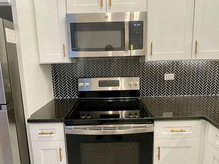 720 Washington Blvd — Photo 13