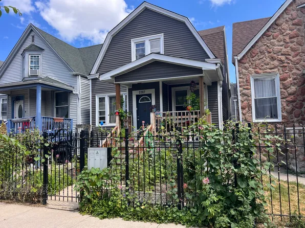 2207 N Lawndale Ave, Chicago, IL 60647