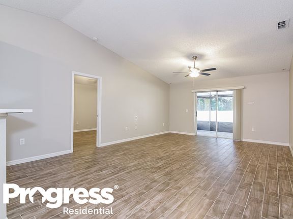 3rd image of 6201 Venezia Pl