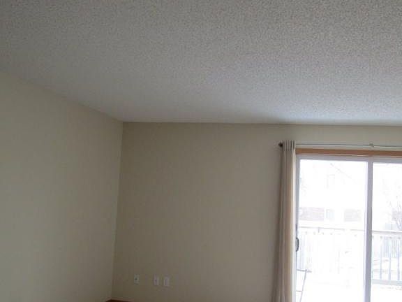 3rd image of 871 Kirkwood Dr