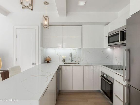 2nd image of 45 Tudor City Pl APT 319
