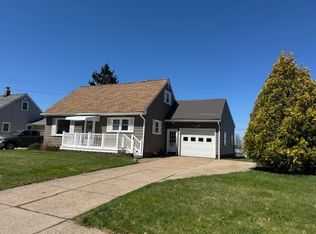 2520 E 43rd St, Erie, PA 16510