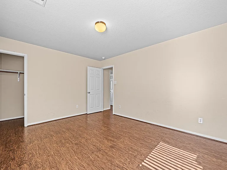 13914 Juniper Bend Ln — Photo 8