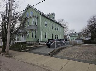 33 Young St, Pawtucket, RI 02860