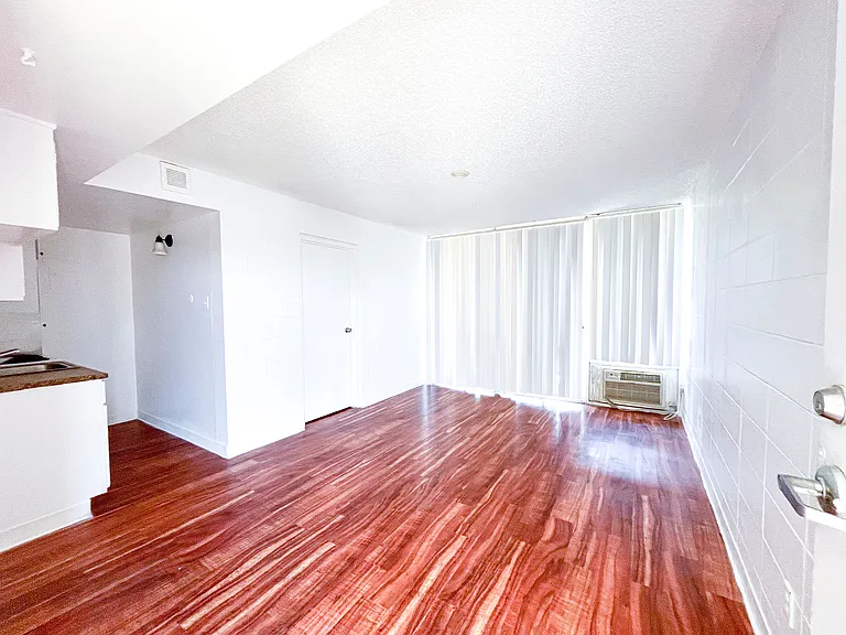 Riverbrook Apartment — Photo 7
