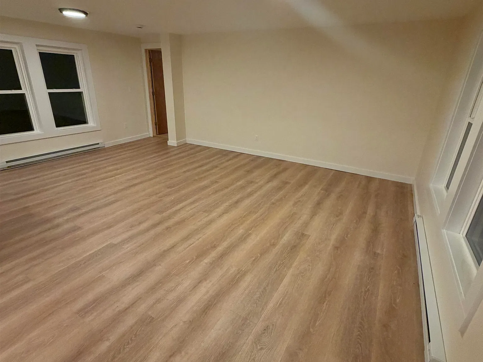 1 bed, 1.0 bath, 650 sqft, $1,695 — Photo 1