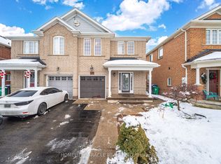 12 Hollingsworth Cir, Brampton, ON L7A 0J7