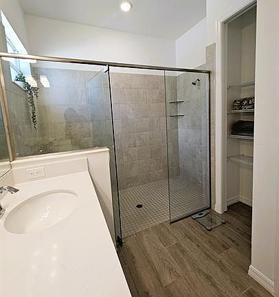 3rd image of 5987 Sunningdale St