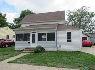 420 E Warren St, Luverne, MN 56156
